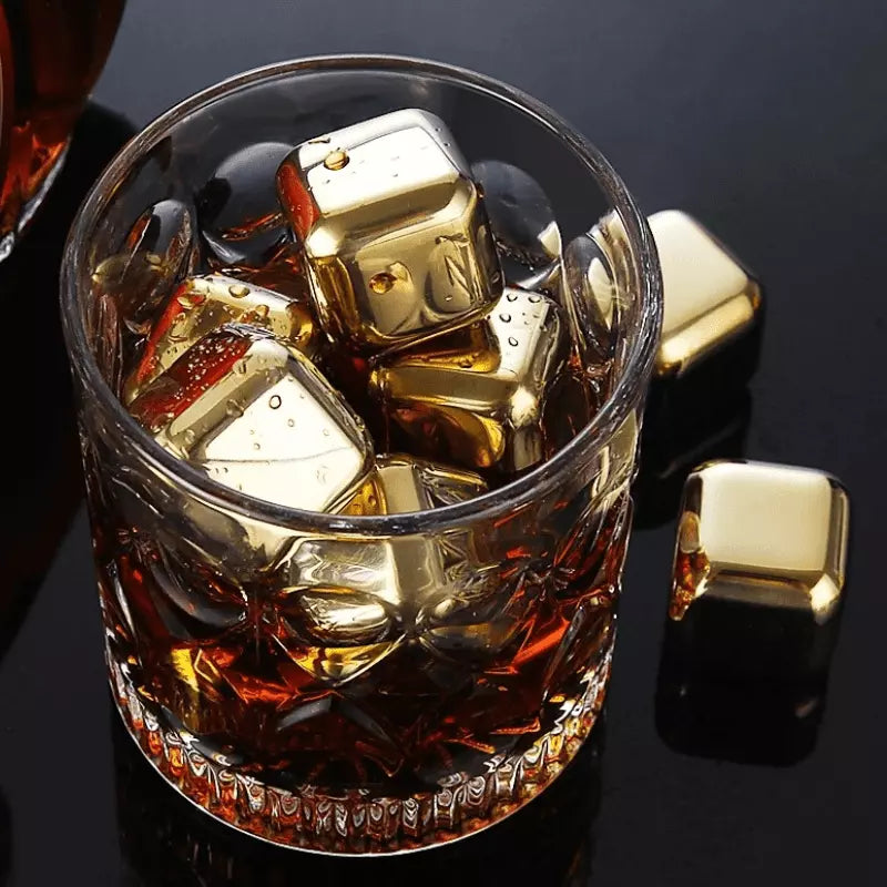 Cubos de Gelo Aço Inox Dourado com Pegador Casa & Coza