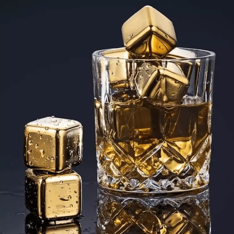 Cubos de Gelo Aço Inox Dourado com Pegador Casa & Coza
