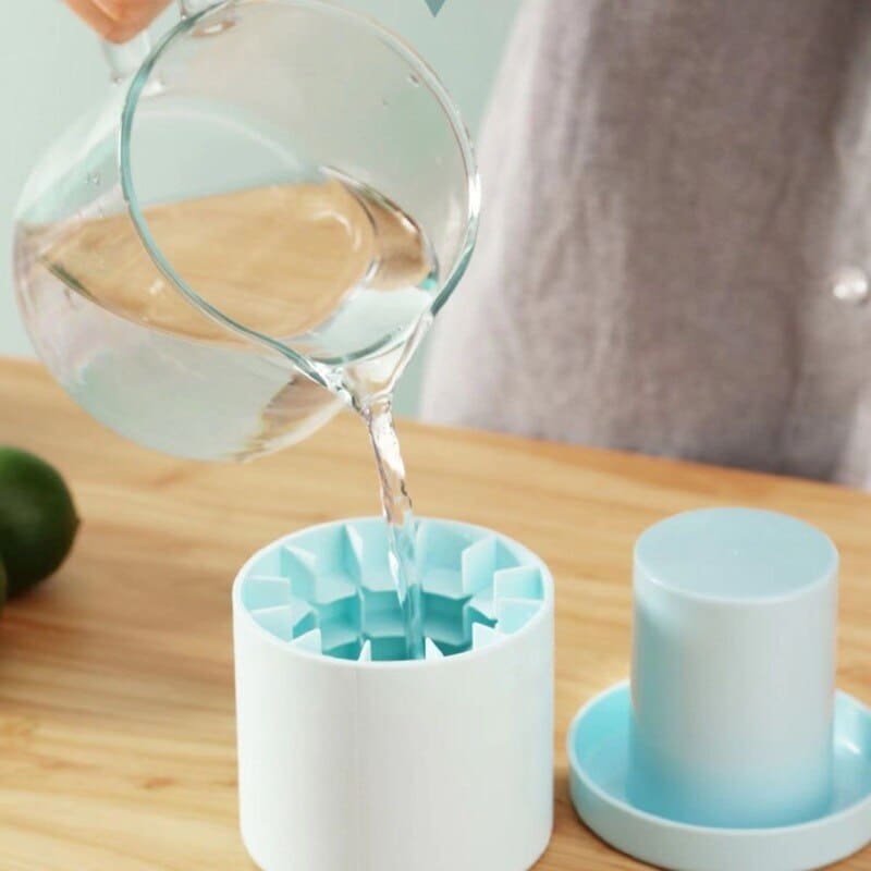 Forma de Gelo de Silicone Redonda com Tampa Casa & Coza
