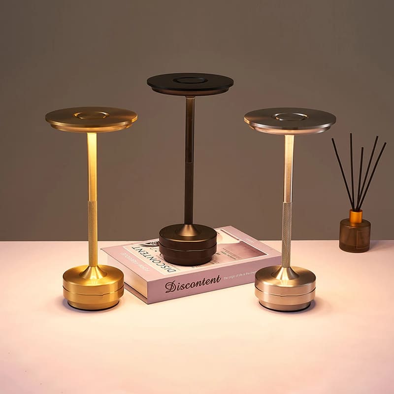 Luminária de Mesa LED Sem Fio Metal Recarregável Casa & Coza