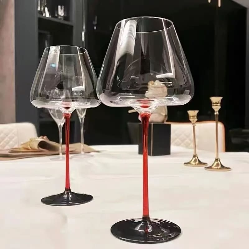 Taça de Vinho Cristal Haste Vermelha Bar em Casa Casa & Coza