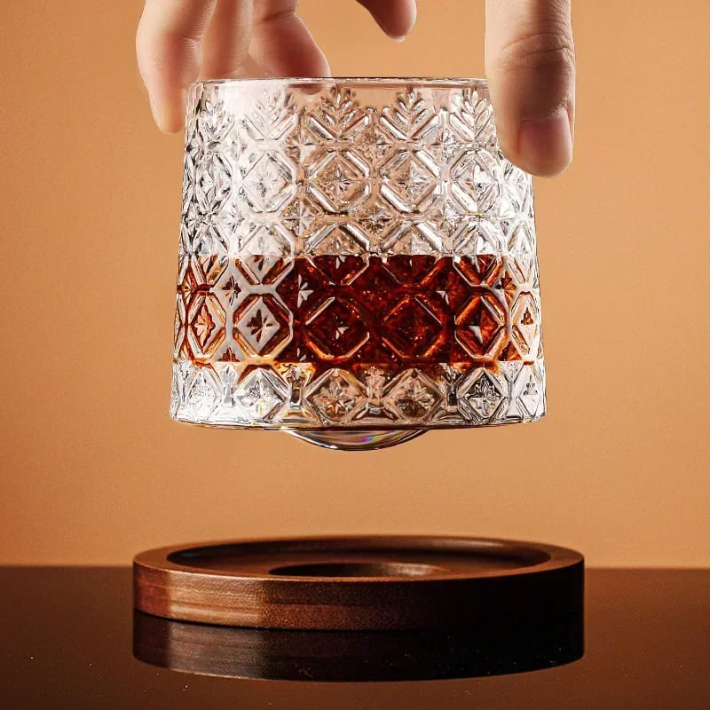 Copo de Whisky Cristal com Base Rotativo Bar em Casa Casa & Coza