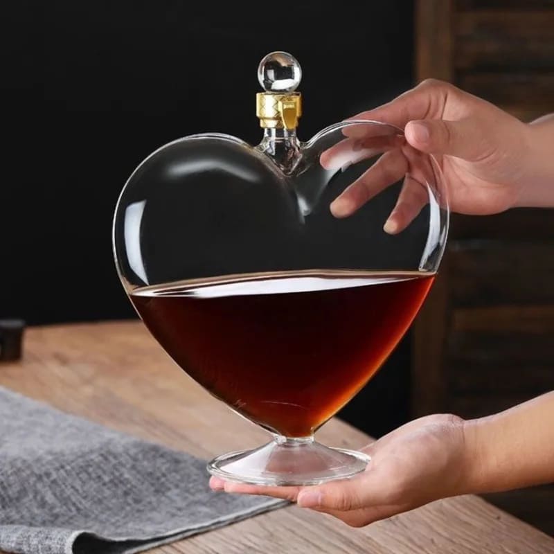 Decanter de Vinho Whisky Coração Vidro Bar em Casa